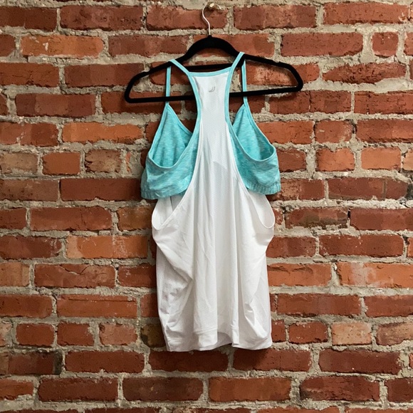 Joe Fresh athletic top - Picture 2 of 4